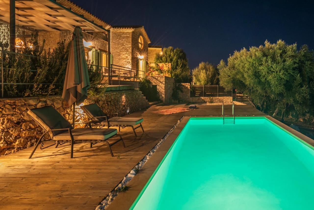 Yiameli Villas With Private Pool Skinária Exteriör bild